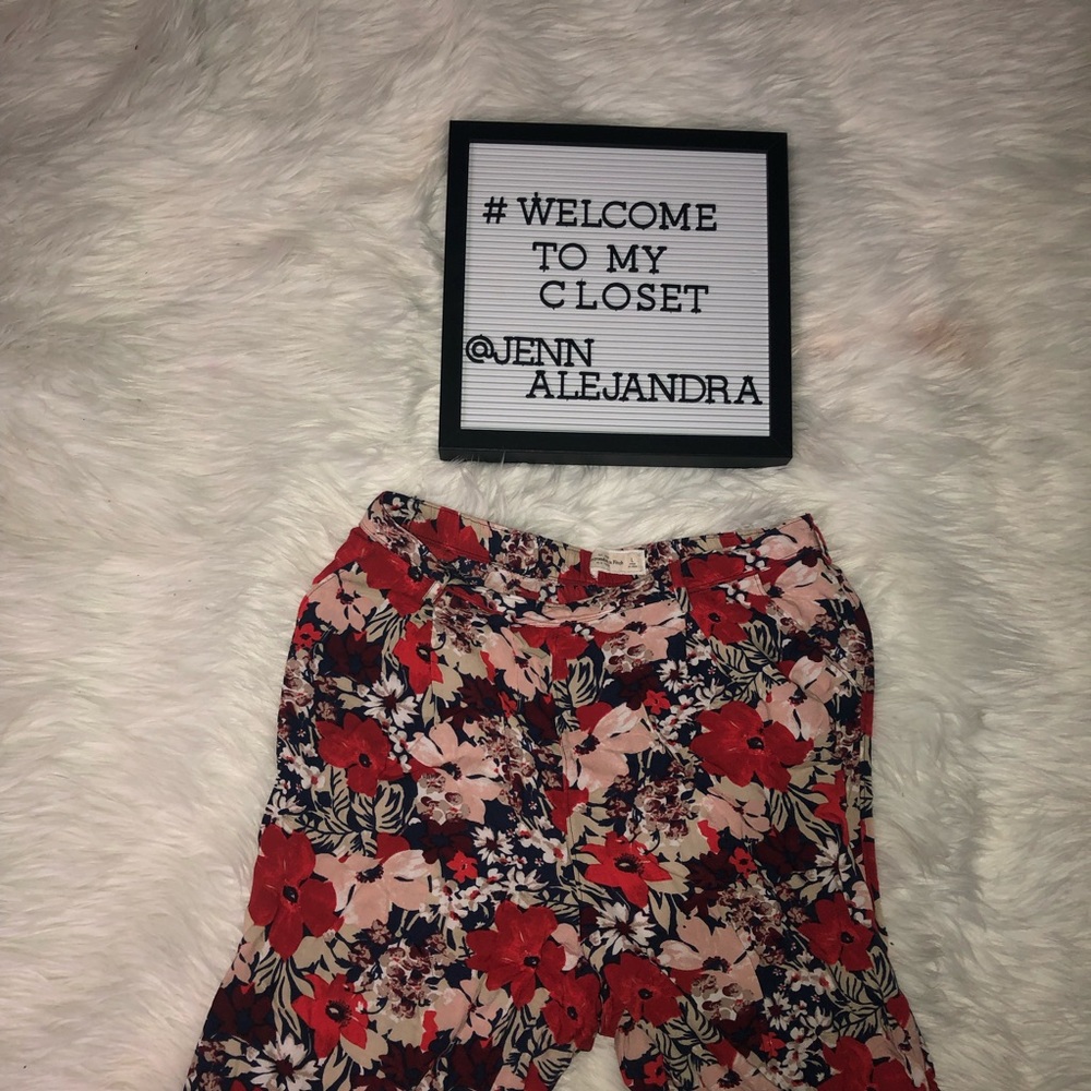Abercrombie & Fitch flower print pants